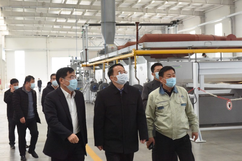德州市委副書記、市長(zhǎng)朱開國(guó)蒞臨晶創(chuàng)新材料考察調(diào)研